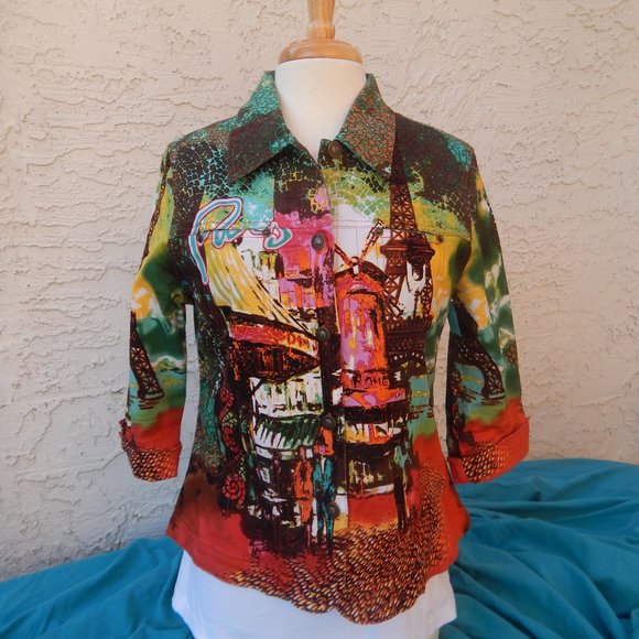 Kak Tus Jacket - Picture 1 of 6